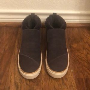 TOMS Women’s Paxton Slip-On Sneakers